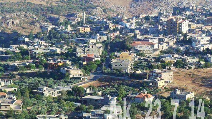 إحتجاج في سحمر على إيقاف ورش الإعمار وهدم المشاريع الإنمائية