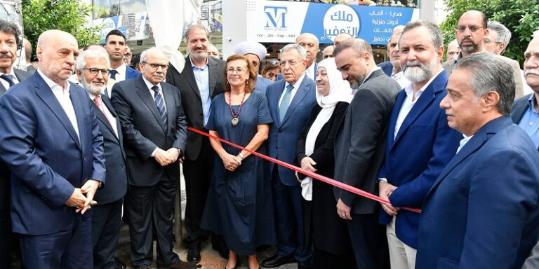 ظلموه في حياته.. وتزاحموا على الصورة!