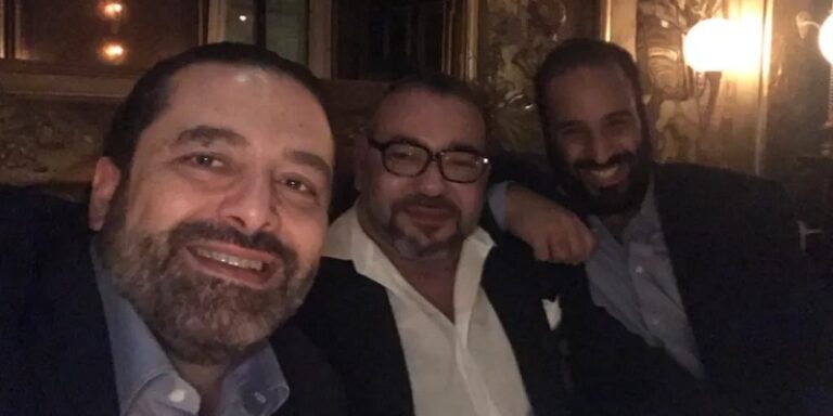 الحريري يرافق بن سلمان إلى المغرب: هل حان وقت العودة إلى لبنان؟