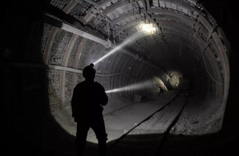 داخل قبر لأكثر من شهرين؟