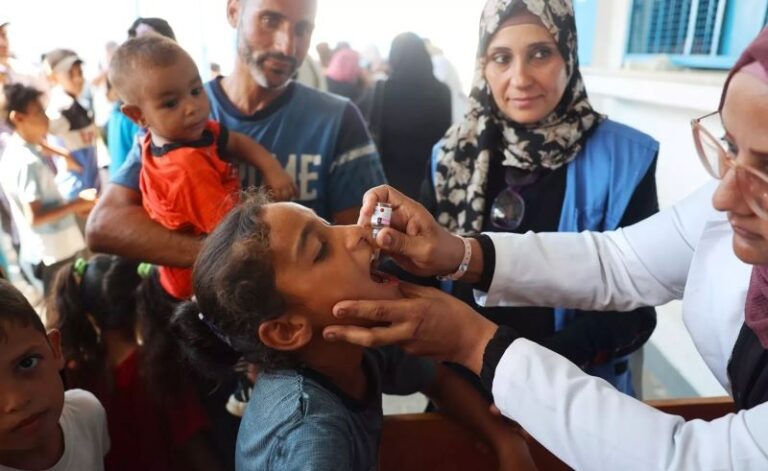 الأمم المتحدة تطلق حملة تطعيم لأطفال غزة