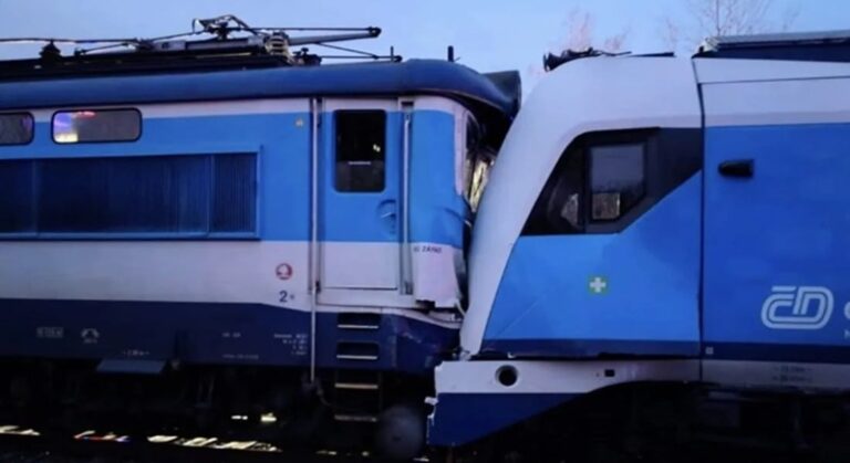 جرحى بتصادم قطارين في الجمهورية التشيكية