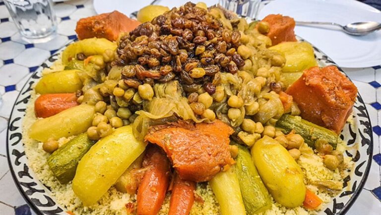 الكسكس.. أكلة مغربية تتحول إلى رسالة عالمية!