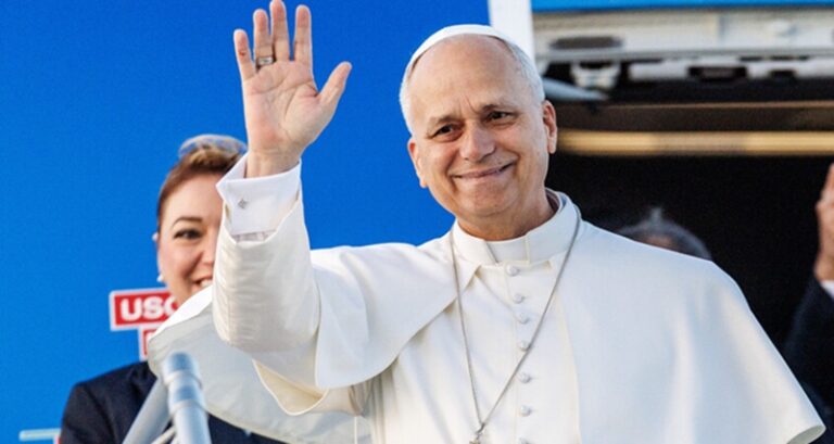 البابا من روما: سأتواصل مع القادة لإحلال السلام