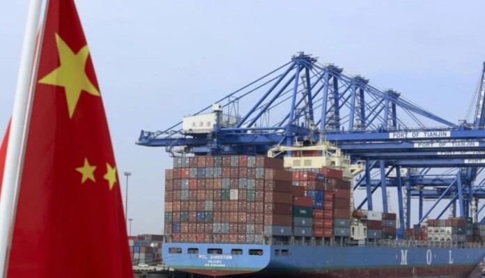 الصادرات الصينية تراجعت لأول مرة منذ شباط!