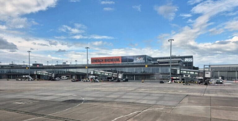 مسيرة تؤدي لإغلاق مطار هانوفر