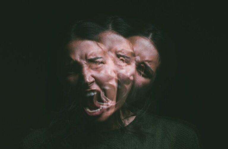 المرضى النفسيون يميلون لتفضيل ألوان محددة