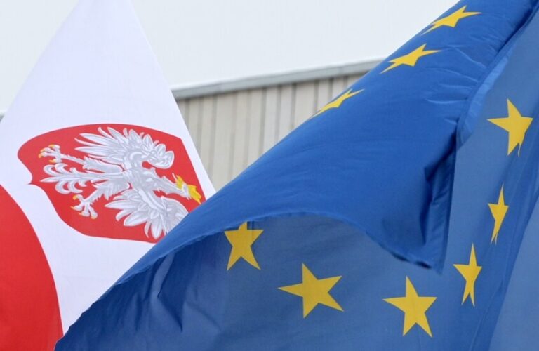 بولندا ترفع مستوى التأهب!