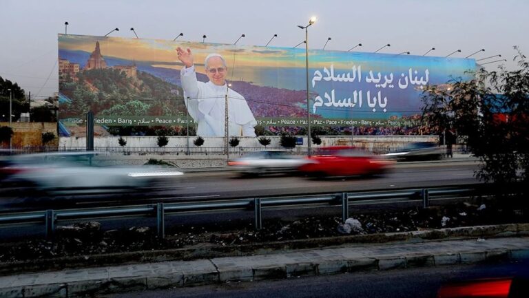 رهبانٌ يناشدون الحبر الأعظم: أَنقِذ “الرهبانية الباسيلية الشويرية”!