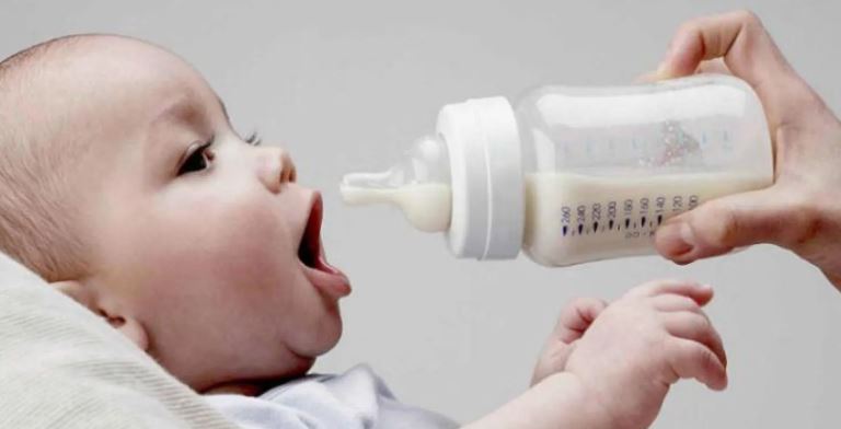 أميركا تسحب حليب أطفال شهير من السوق