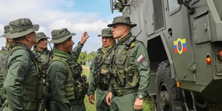 فنزويلا تشكل مقاومة شعبية؟