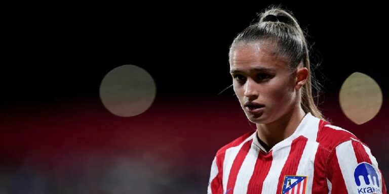 ” نُقلت إلى المستشفى”.. انهيار لاعبة أتلتيكو مدريد نتيجة اصابتها بإرتجاج في المخ (صور)