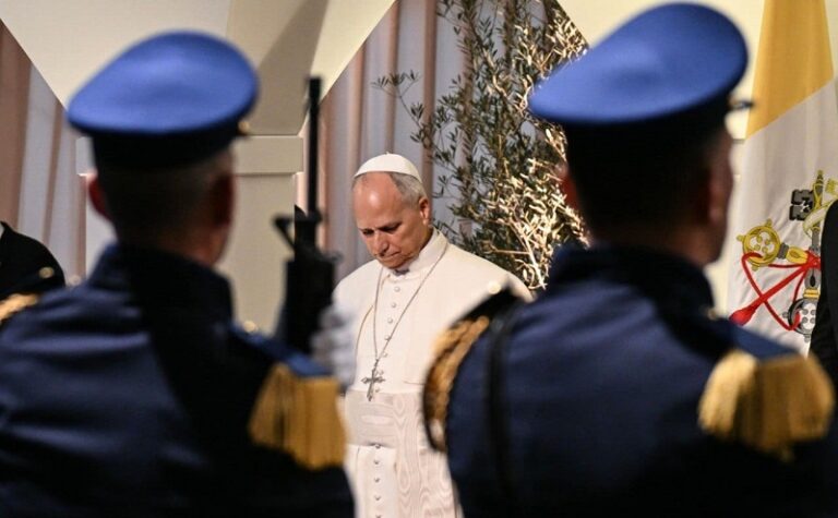 تجمع المواطنين على طريق المطار (فيديو)