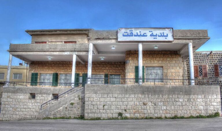 بلدية عندقت: الحريق ناتج عن إستهتار جسيم أو عمل متعمد