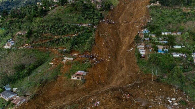 26 قتيلاً بالانهيار الأرضي في كينيا