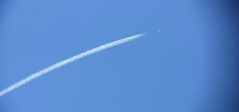 غارات وهمية