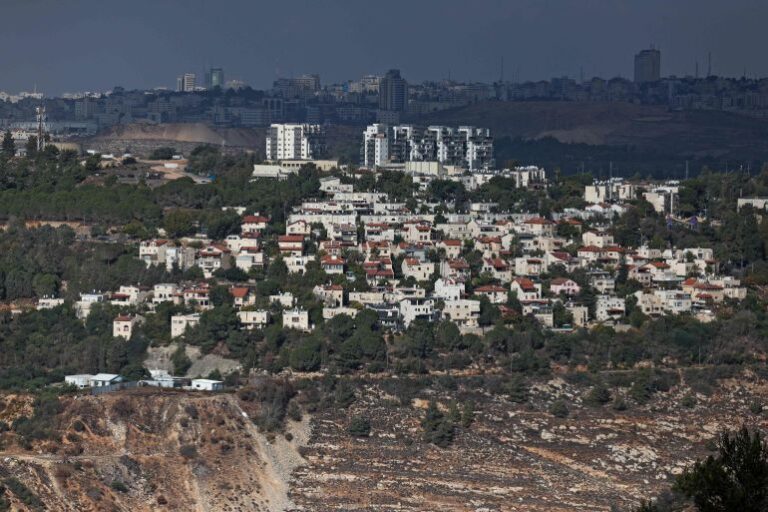 مستوطنات إسرائيلية