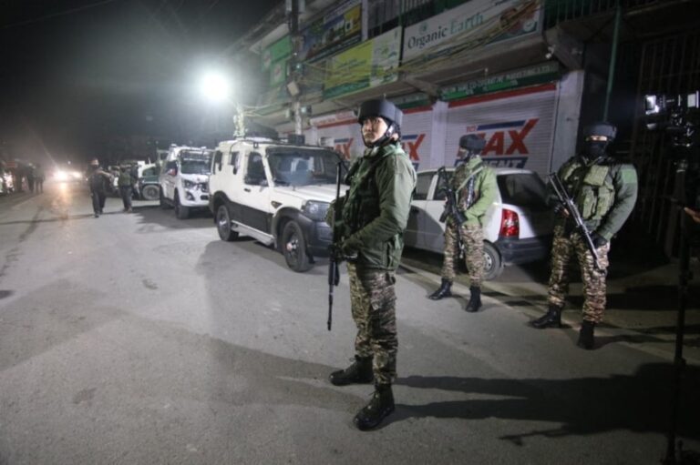 9 قتلى وعشرات الجرحى بانفجار في كشمير