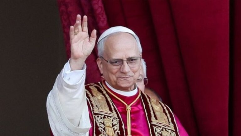 البابا أمام نجوم من “هوليود”: “الفن السابع” وسيلة رجاء وسط العنف والحروب