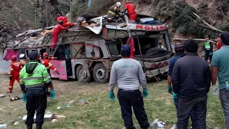 37 قتيلًا في البيرو (فيديو)