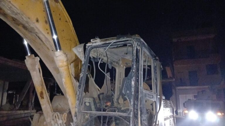 استهداف حفارة في بليدا