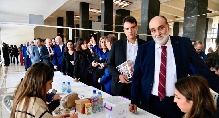 تمديد الدورة الأولى لانتخابات نقابة المحامين في بيروت