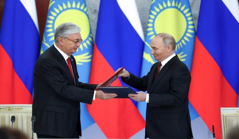 روسيا وكازاخستان توقعان إعلاناً لتعزيز الشراكة