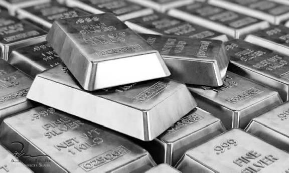 الفضة تحقق رقماً قياسياً جديداً