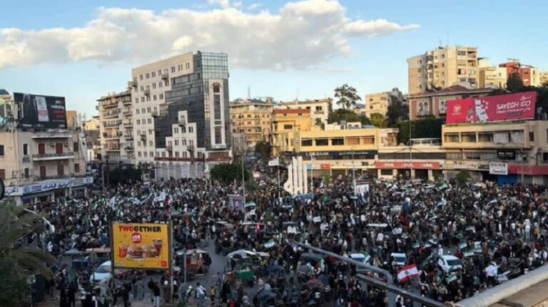 بالفيديو – إشكال خلال مسيرات مناصرة للشرع.. والجيش يتدخل ويمنع التجمعات