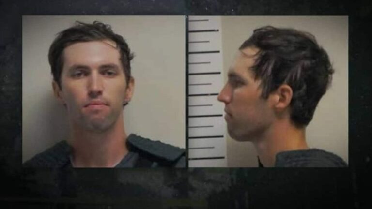 المتهم بقتل تشارلي كيرك يمثل أمام المحكمة حضورياً