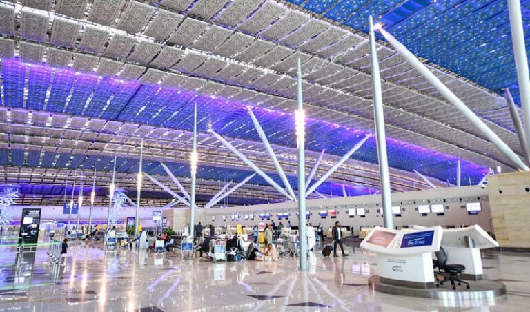 السعودية تطرح 4 مطارات أمام القطاع الخاص