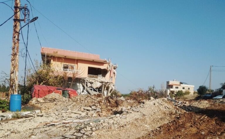 تجريف منزلين لآل بكر داخل الأراضي السورية (صورة)