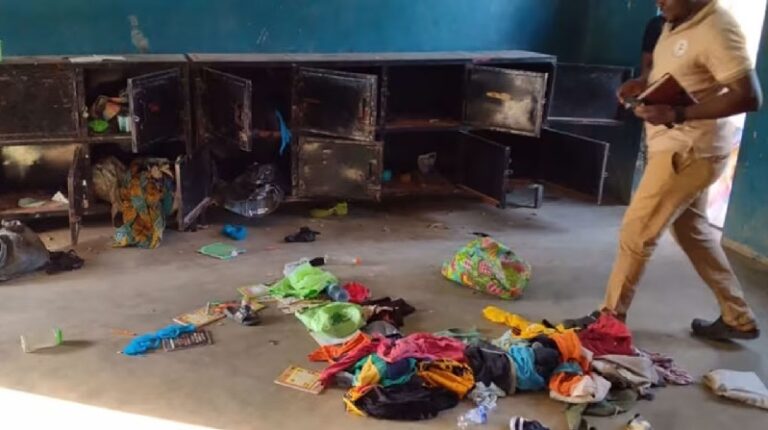 الإفراج عن 100 تلميذ مختطف في نيجيريا