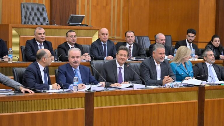 إقرار موازنتي التربية والثقافة