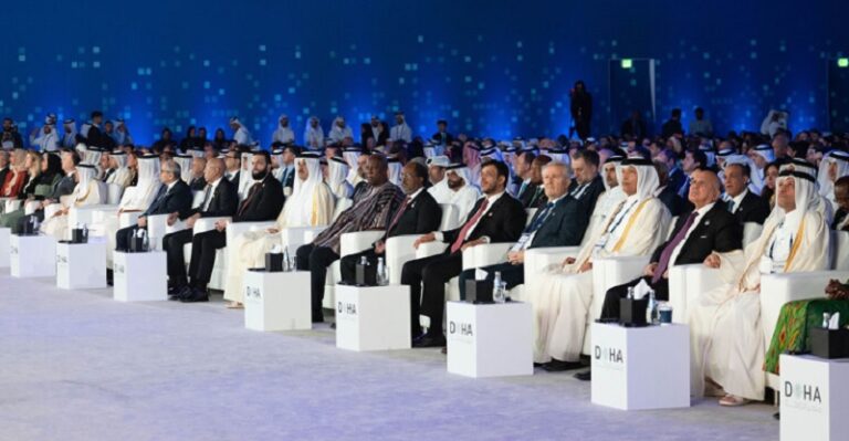 اليوم الثاني من منتدى الدوحة: رسائل متقاطعة من بيروت إلى دمشق