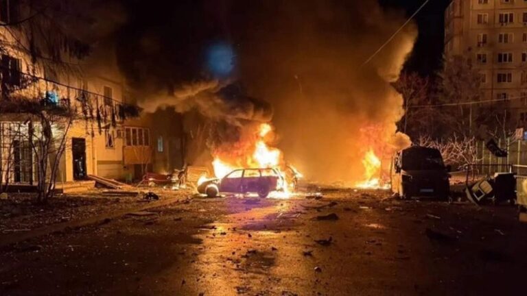 هجمات بمسيرات روسية تقطع الكهرباء عن مدينة أوكرانية