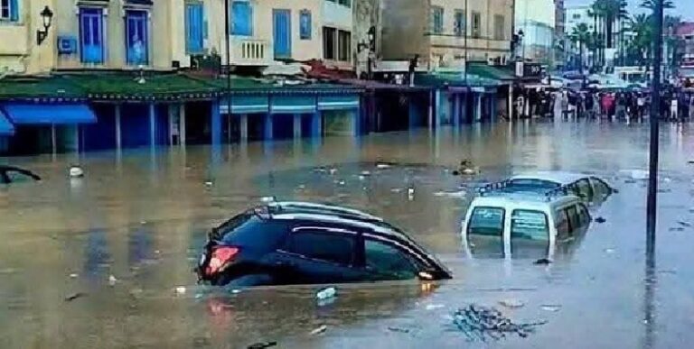 الأمطار تسبب فيضانات وضحايا في المغرب.. وتعطيل الدراسة في السعودية (فيديو)
