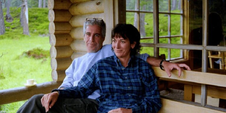 صور فاضحة وعبثية لشريكة إبستين تظهر إلى العلن!