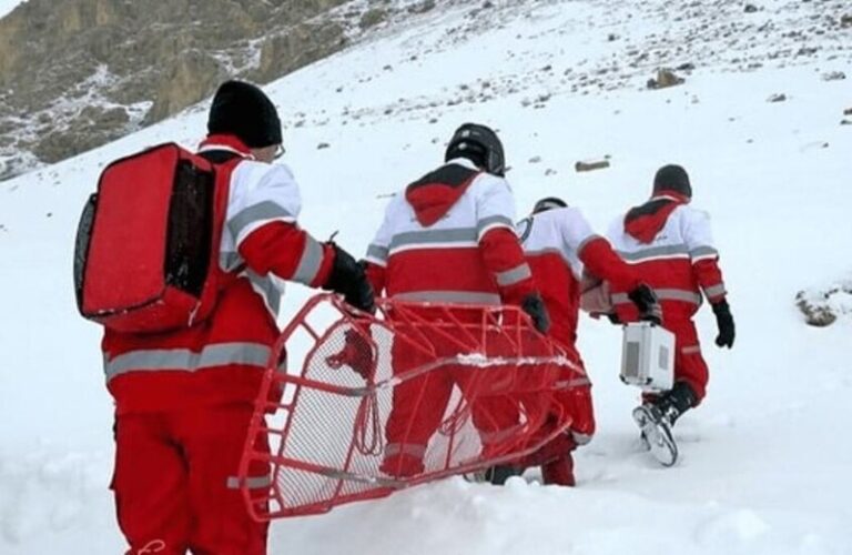 4 قتلى بسبب العواصف في ايران (فيديو)