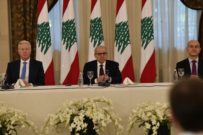 سلام للوفد الدولي: يجب الضغط على “إسرائيل”