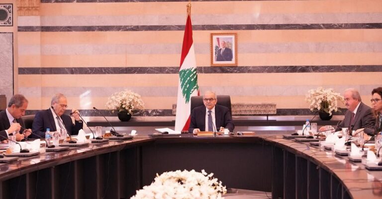 بدء جلسة مجلس الوزراء