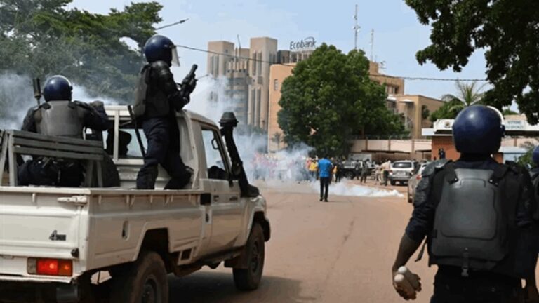 مقتل 11 شرطياً بهجوم في بوركينا فاسو