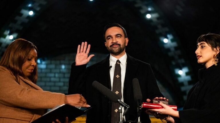 زهران ممداني يؤدي اليمين رئيساً لبلدية نيويورك