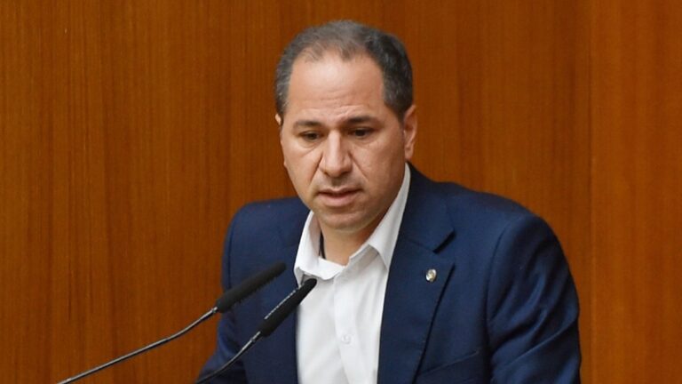 الجميّل لسلام وعون: خذا خطوة إلى الوراء لتقييم الوضع!