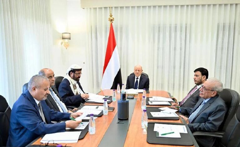 مجلس القيادة الرئاسي اليمني يُنهي عضوية فرج البحسني