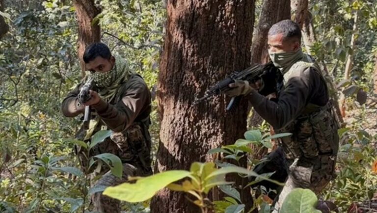 11 جريحاً بعد انفجار ست عبوات ناسفة في الهند