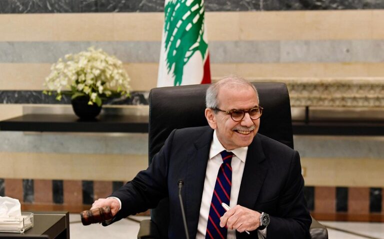 سلام للوزراء: “ما تحكوا يمين شمال”