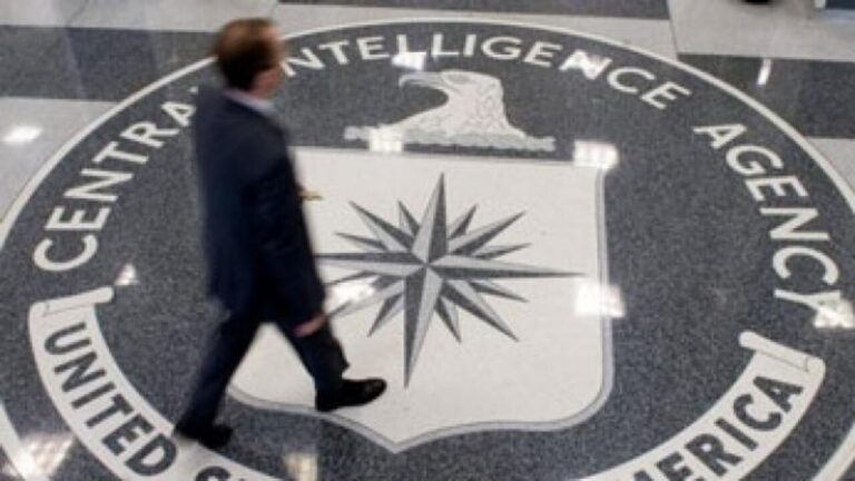 “الاستخبارات الأميركية” تتعقب مادورو منذ أشهر!