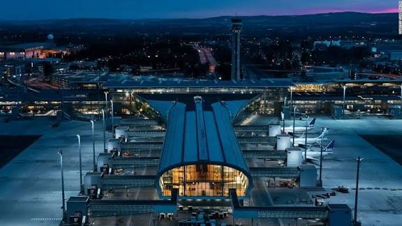 مطار أوسلو يغلق بسبب مسيرة!