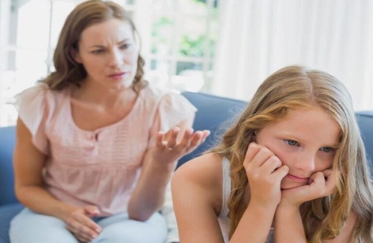 الكذب عند المراهقين.. إصرار أم حماية للمشاعر؟